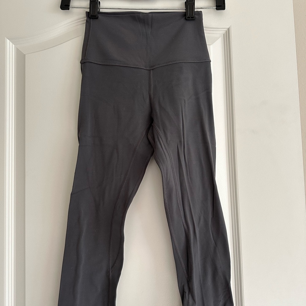 Lululemon Align High Rise Crop 21’